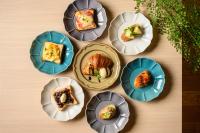 ホテルの敷地内または近くでの食事または食べ物