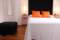 Posteľ alebo postele v izbe v ubytovaní Denia Deluxe Chillout Experience