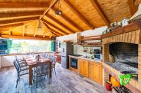 Kuchyňa alebo kuchynka v ubytovaní Holiday Home Luce