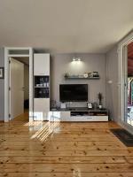 Televízia a/alebo spoločenská miestnosť v ubytovaní Holiday Home Baricevic