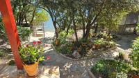 Vonkajšia záhrada v ubytovaní Holiday Home Baricevic