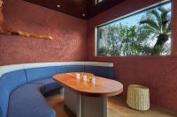 Khu vực ghế ngồi tại FAV LUX Kagoshima Tenmonkan