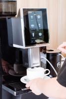Zestaw do parzenia kawy i herbaty w obiekcie Hotel Arkadia Jelcz-Laskowice