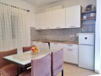 Kuchnia lub aneks kuchenny w obiekcie Apartments Nevenka P.