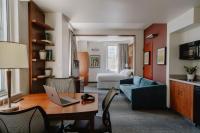 Club Quarters Hotel Rittenhouse Square, Philadelphiaにあるシーティングエリア