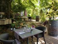 Сад в Les chambres de l'Alouette