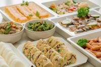 ホテルの敷地内または近くでの食事または食べ物