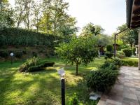 A garden outside Holiday Home Rêve d'Or by Interhome