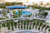 Bazén v ubytování Tunis Grand Hotel nebo v jeho okolí