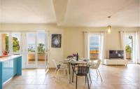 Posezení v ubytování Holiday Home Gornji Tucepi 36