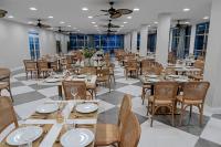 Reštaurácia alebo iné gastronomické zariadenie v ubytovaní Hotel Faranda Rias Altas, Ascend Hotel Collection