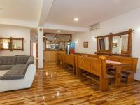 Posedenie v ubytovaní MY DALMATIA - Seaside villa Marin with private heated pool