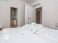 Posteľ alebo postele v izbe v ubytovaní MY DALMATIA - Seaside villa Marin with private heated pool