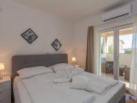 Posteľ alebo postele v izbe v ubytovaní MY DALMATIA - Seaside villa Marin with private heated pool