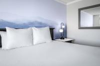 Ein Bett oder Betten in einem Zimmer der Unterkunft Harrah&#39;s Casino &amp; Hotel Council Bluffs
