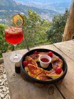 Jídlo v kempu nebo okolí