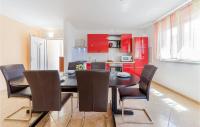 Kuchyň nebo kuchyňský kout v ubytování Holiday Home Betiga Betiga