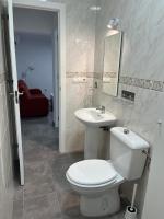 A bathroom at Alojamientos La Menúa