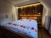 Postel nebo postele na pokoji v ubytování Apartmán Refrino na jedinečném místě