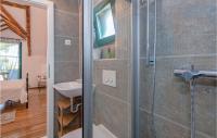 Kúpeľňa v ubytovaní 3 Bedroom Cozy Home In Gromin Dolac