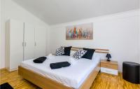 Posteľ alebo postele v izbe v ubytovaní Stunning Home In Broce With Wifi