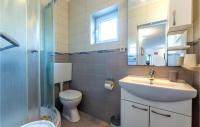 Kúpeľňa v ubytovaní Holiday Home Mala Ostrica I