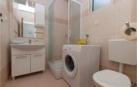 Kúpeľňa v ubytovaní Apartment Prigradica 55