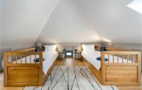 Posteľ alebo postele v izbe v ubytovaní Cozy Home In Omisalj With Sauna