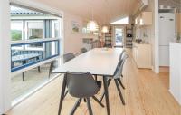 Kuchyň nebo kuchyňský kout v ubytování Holiday Home Højlandet Hjørring I