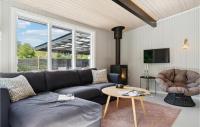 Posezení v ubytování Gorgeous Home In Gilleleje With Kitchen