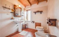 A bathroom at Gorgeous Home In San Marco Dalunzio