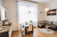 Posedenie v ubytovaní All In Apartman