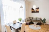 Posedenie v ubytovaní All In Apartman