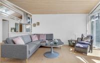 Posezení v ubytování Three-Bedroom Holiday Home In Nexo