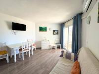 TV a/nebo společenská místnost v ubytování Apartsalou Bilbao