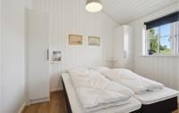 Postel nebo postele na pokoji v ubytování Cozy Home In Otterup With Wifi