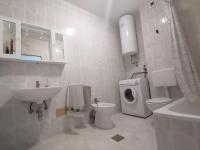 Kúpeľňa v ubytovaní Apartment Domijan by El-pi tours