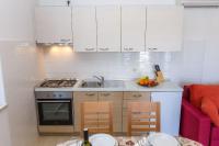 Kuchnia lub aneks kuchenny w obiekcie Apartments Zvone1