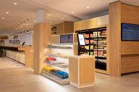 Holiday Inn Express Brussels - Airport by IHGにあるキッチンまたは簡易キッチン