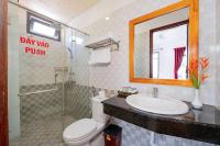 Quynh Chau Homestay Hội Anにあるバスルーム