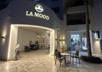 Πιστοποιητικό, βραβείο, πινακίδα ή έγγραφο που προβάλλεται στο Beachfront Apartment with Pool & Stunning View