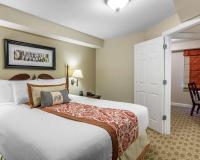 Bluegreen Vacations Patrick Henry Sqr, Ascend Resort Collectionにあるベッド