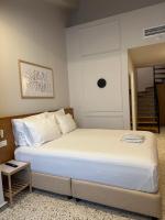 Posteľ alebo postele v izbe v ubytovaní Belle Athenes - Luxury Rooms at Monastiraki Railway Station