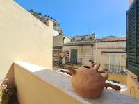 A balcony or terrace at Mirèa Apartment by Casa in mente