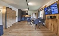 Kuchnia lub aneks kuchenny w obiekcie Chalet Wallehen