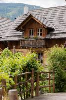 Widok na góry z tego domu w stylu alpejskim