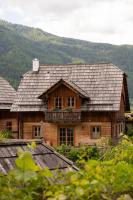 Widok na góry z tego domu w stylu alpejskim