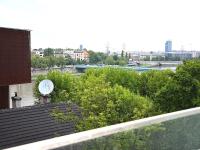 Bazén v ubytovaní Apartament nad Wisłą alebo v jeho blízkosti