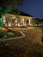 Jawai's Wildness Lodgeにある庭