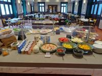 Jídlo v hotelu nebo okolí